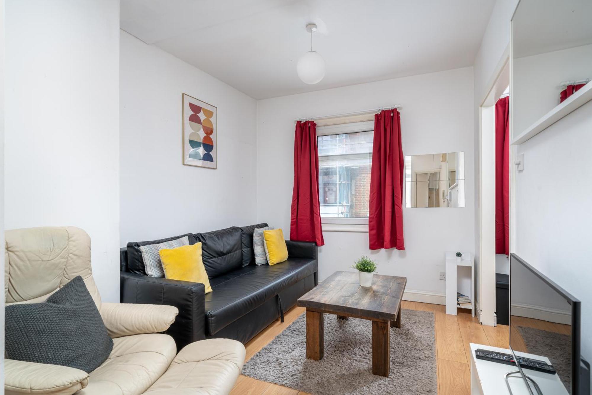 Carnaby & Oxford Street - Central Soho - One Bedroom - Double Bed & Sofabed 런던 외부 사진